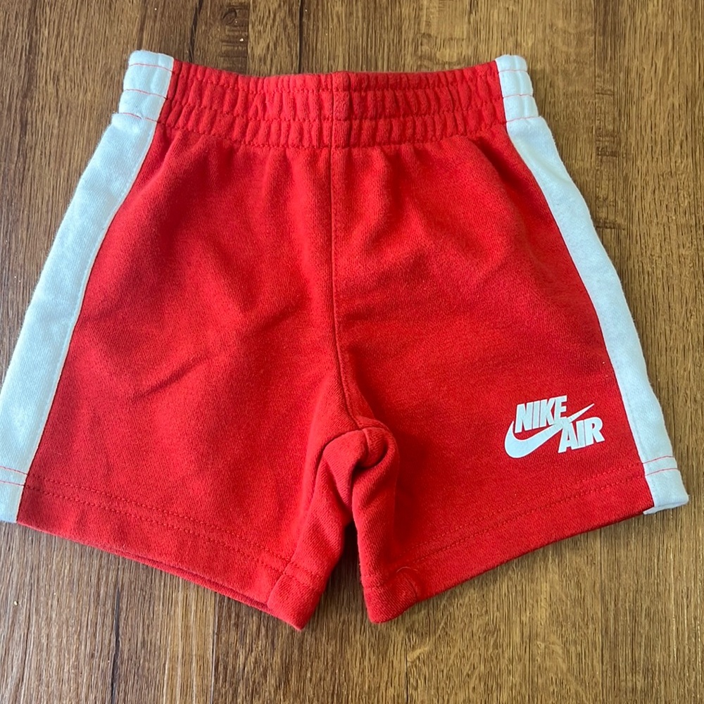 Nike shorts (boys)